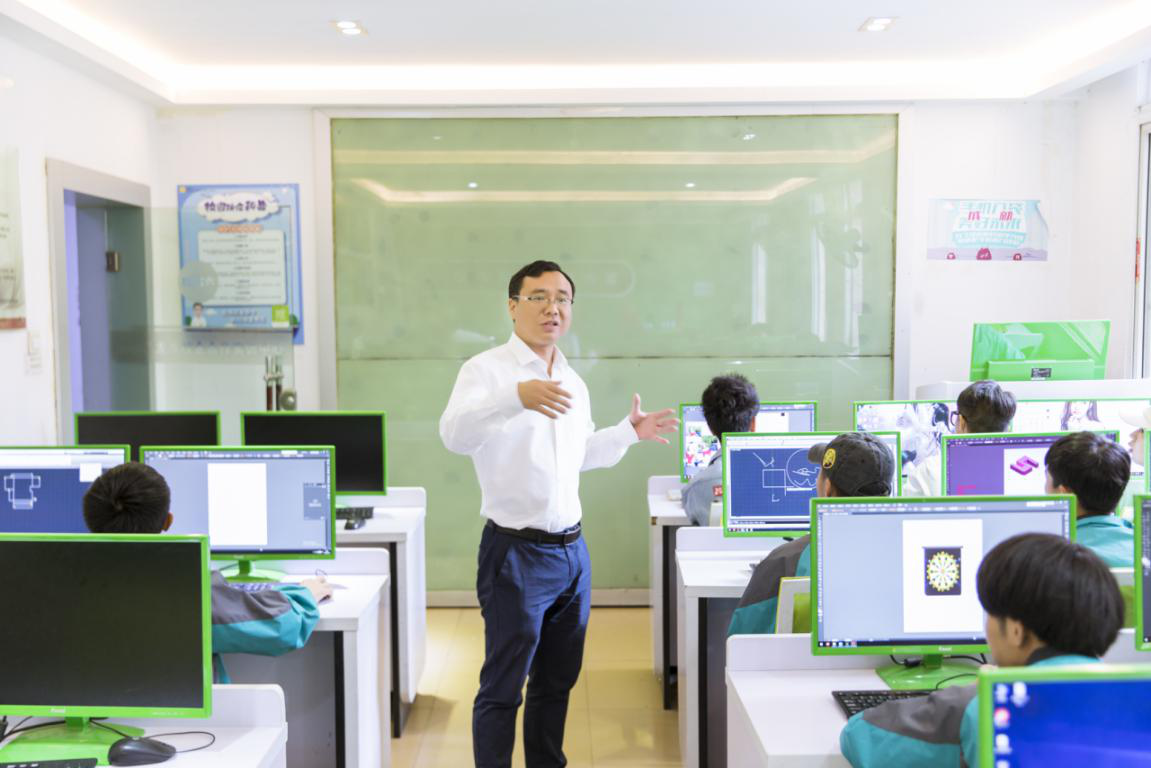 <a href=http://njxh.cn target=_blank class=infotextkey>專業(yè)</a>榜樣 | 砥礪前行 時代風(fēng)向！